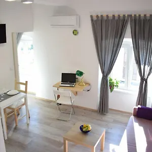  Apartman 